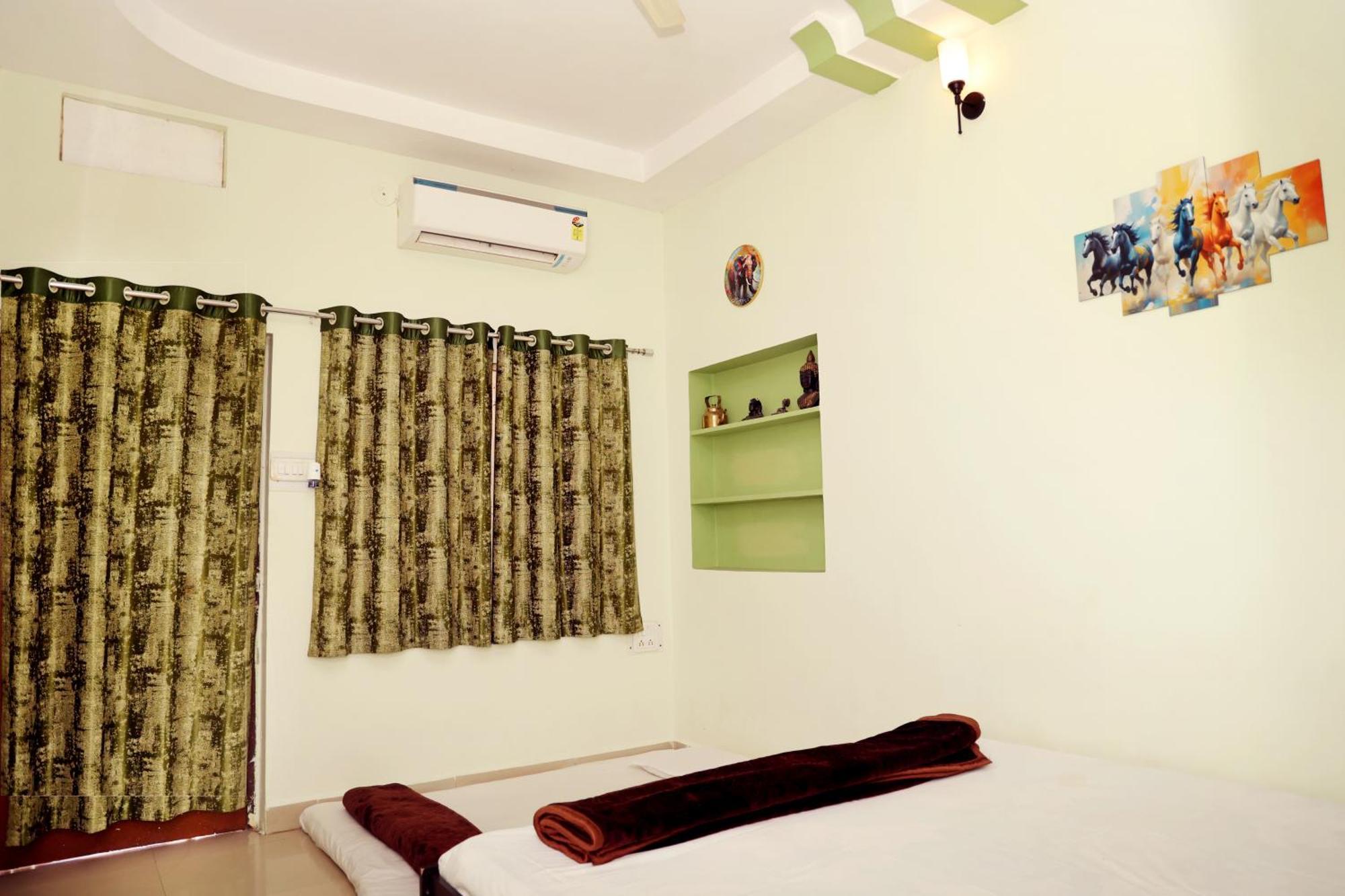 Shree Vinayak Guest House Ujjain Extérieur photo